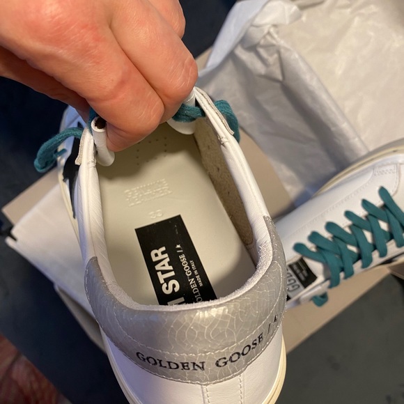 SOLD Authentic Golden goose hi star sneakers - Picture 9 of 14